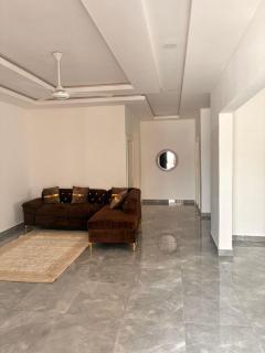 Chippo and Mams Apartments - 0