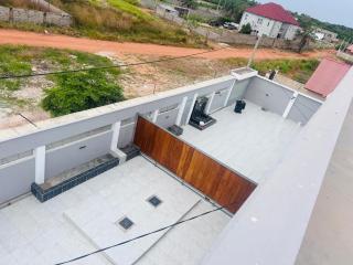 Chippo and Mams Apartments - 7