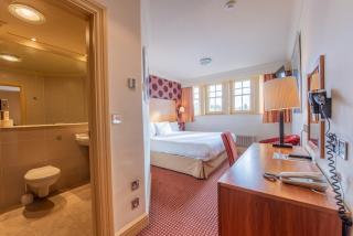 Metropole Hotel and Spa - 7