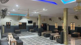Aso Rock Hotel Bar and Restaurant - Loburo - 6