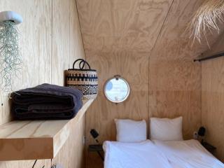 Centrally located luxury family home with views and garden - 3