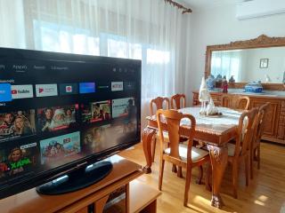 Cozy Garden House - 2