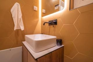 The Honeycomb Suite - 8