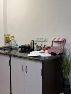 Qutub Cinema Loft with Bathtub - 9