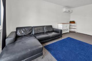 Hoppers Crossing Hideaway Giant Backyard - 0