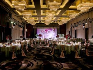 Pullman Oceanview Sanya Bay Resort & Spa - 4