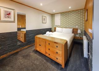 Durham Coastal Lodges - 4