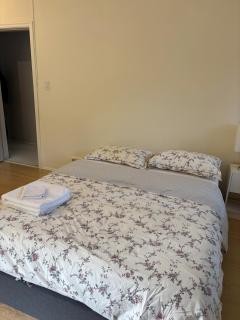 Vancouver West Side Getaway - 4