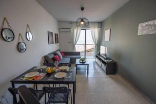 Anteia's Seaview Finikoudes Apt - 5