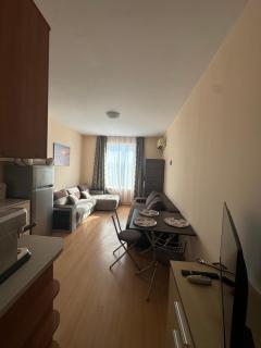 Sunny day 5 - Tŭnkovo - 0