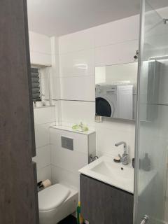 The Urban Suite - Petaẖ Tiqwa - 8