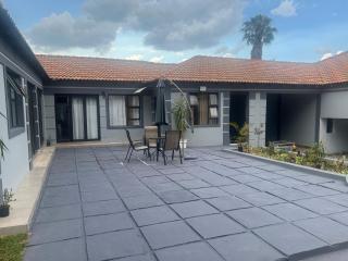 MorningMist Boutique 27 Room 5 - 7