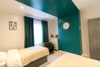 Checkered Wonderland at 19 Milbanke - 2