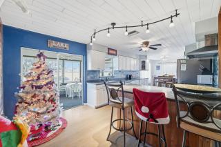 The Lake Home - PET FRIENDLY! A Beautiful Oasis In The Heart Of Florida! home - 9