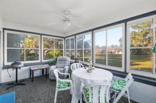 The Lake Home - PET FRIENDLY! A Beautiful Oasis In The Heart Of Florida! home - 5