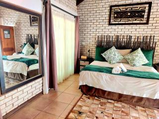 Lion's Guesthouse and The Buck&Lion Restaurant - 3
