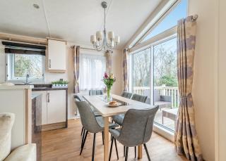 Bucklegrove Holiday Resort - 2