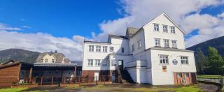 Sauda Bed & Breakfast - 1