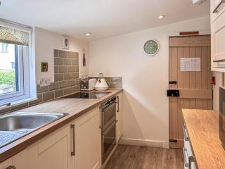 Broom Cottage - 6