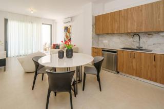 Kalamon Luxury Suite 105 w Pool & Gym - 8