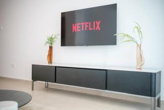 Kalamon Luxury Suite 105 w Pool & Gym - 1