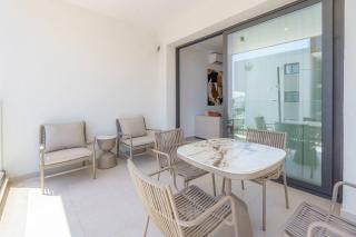 Kalamon Luxury Suite 105 w Pool & Gym - 3