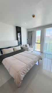 Affordable Studio Apartment in City Center - 9