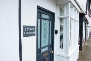 3 Tudor Cottages - 0