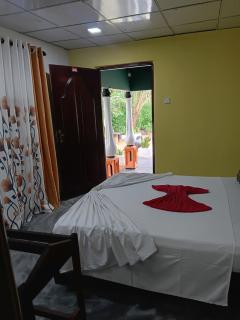 MRO Sigiriya Village Homestay & Hostel - 5