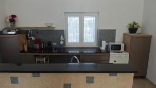 Flora Apartment with pool by Villas Guide - 2