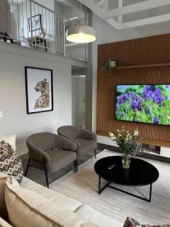 Linden Gap Guesthouse - 9