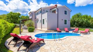 Villa Tara with beautiful heated pool by Villas Gu - 0