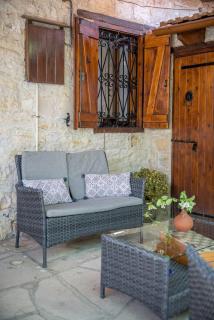 Maison Des Vignes Lofou - 1