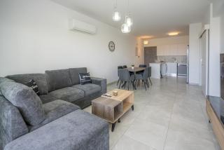 Rotiana 3Bed Apt w Roof Garden - 1