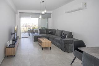 Rotiana 3Bed Apt w Roof Garden - 6