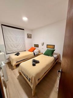 Apartamento bien ubicado vista a los pinos y al mar - 4