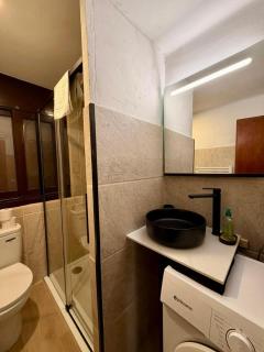 Apartamento bien ubicado vista a los pinos y al mar - 5