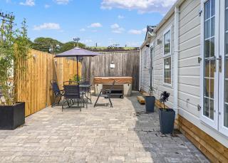 Stream Valley Holiday Park - 9