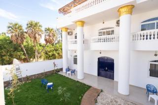 Home of ISIS Guesthouse - 4