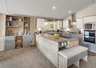 Hamlet Lodge Retreat At Calloose Holiday Park - 1