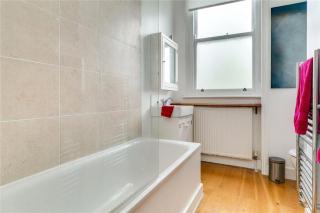 Primrose Hill House, Bedroom with King Bed, Mezzanine Super-King, Double-Height Living Room - 4