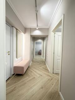 Pink Story by Glam Apartments Airport Area - 1