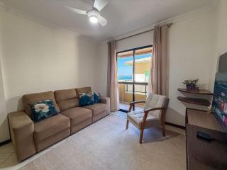 267 - Apto na Av. principal a 50m da praia de Bombas - 7