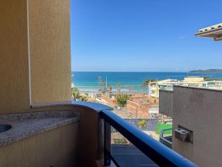 267 - Apto na Av. principal a 50m da praia de Bombas - 9