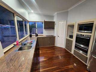 Luxury Canal Life OASIS - 6