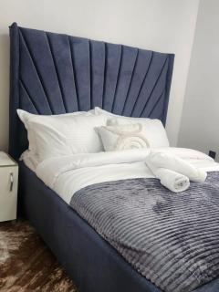 Becky Homes -518 - 3