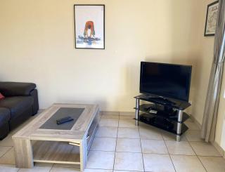 Maison bretonne rénovée avec WIFI et jardin clos à LANDRELLEC ref 249 - 3