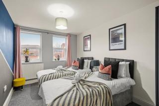 Stylish Bristol Penthouse - Private Rooftop - 8