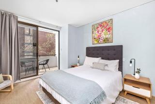 A city oasis - full apartment with balcony - 8