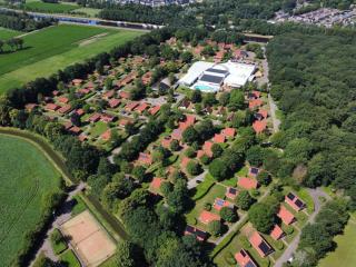 Familiehuis op een rustig park - 3